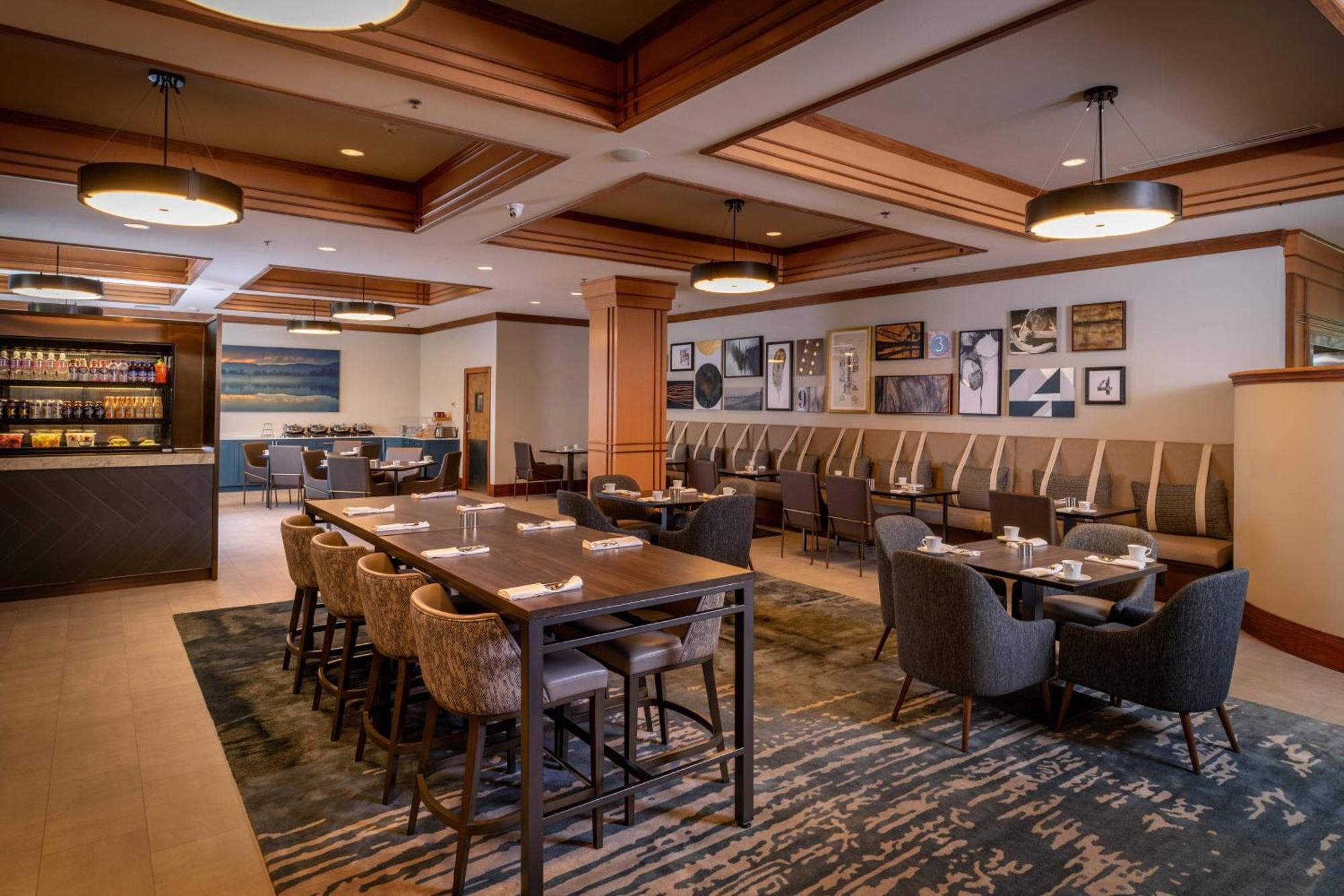Delta Hotels By Marriott Huntington Mall Barboursville Экстерьер фото