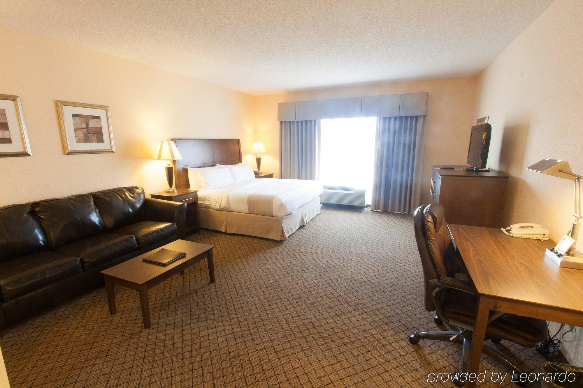 Delta Hotels By Marriott Huntington Mall Barboursville Номер фото