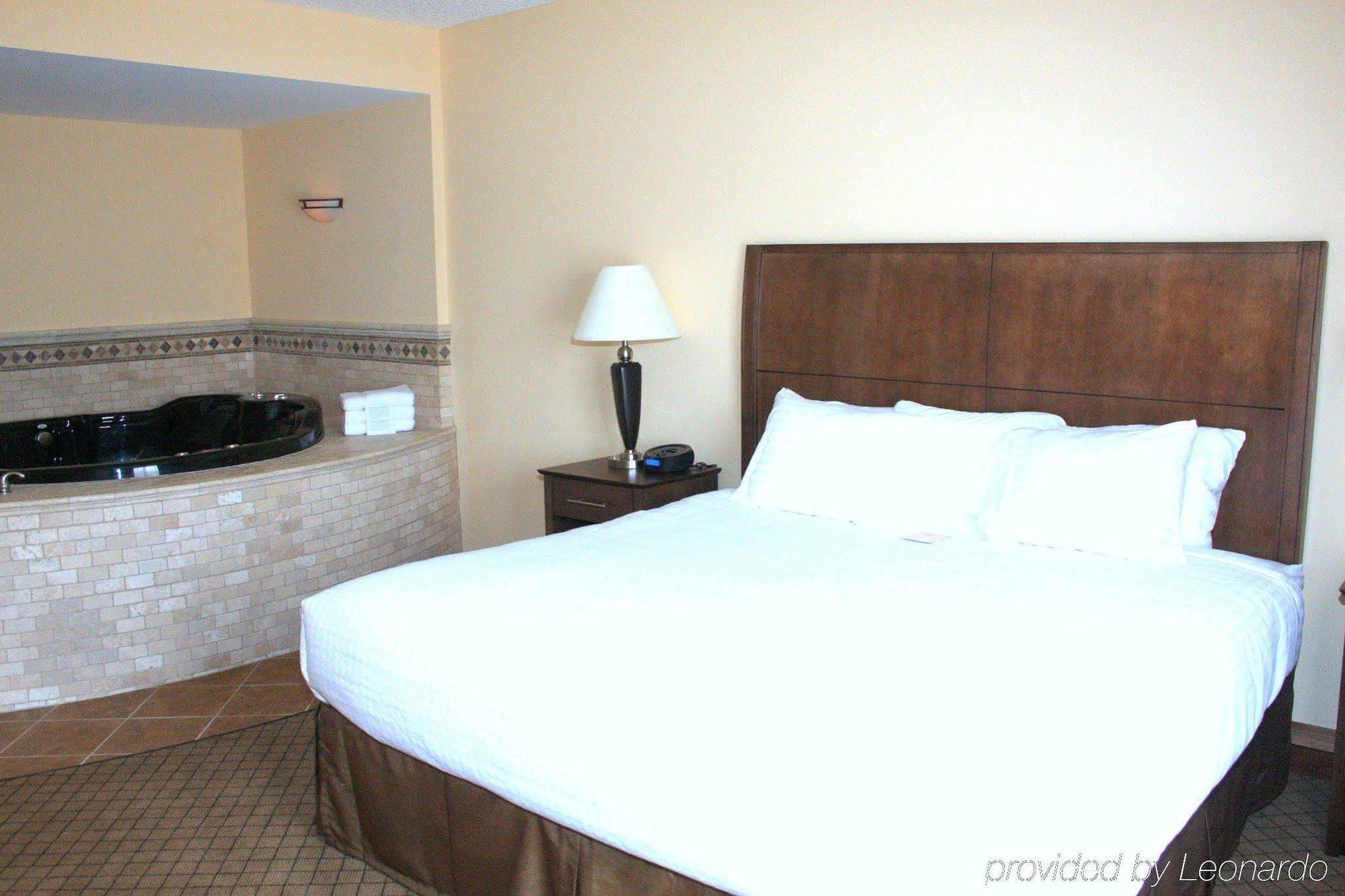 Delta Hotels By Marriott Huntington Mall Barboursville Экстерьер фото