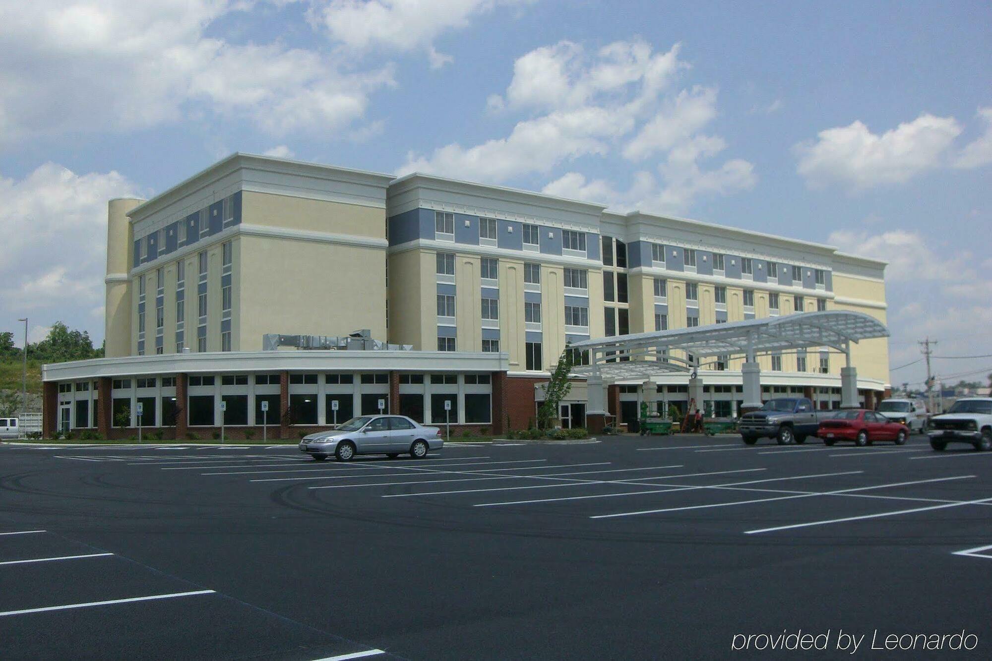 Delta Hotels By Marriott Huntington Mall Barboursville Экстерьер фото