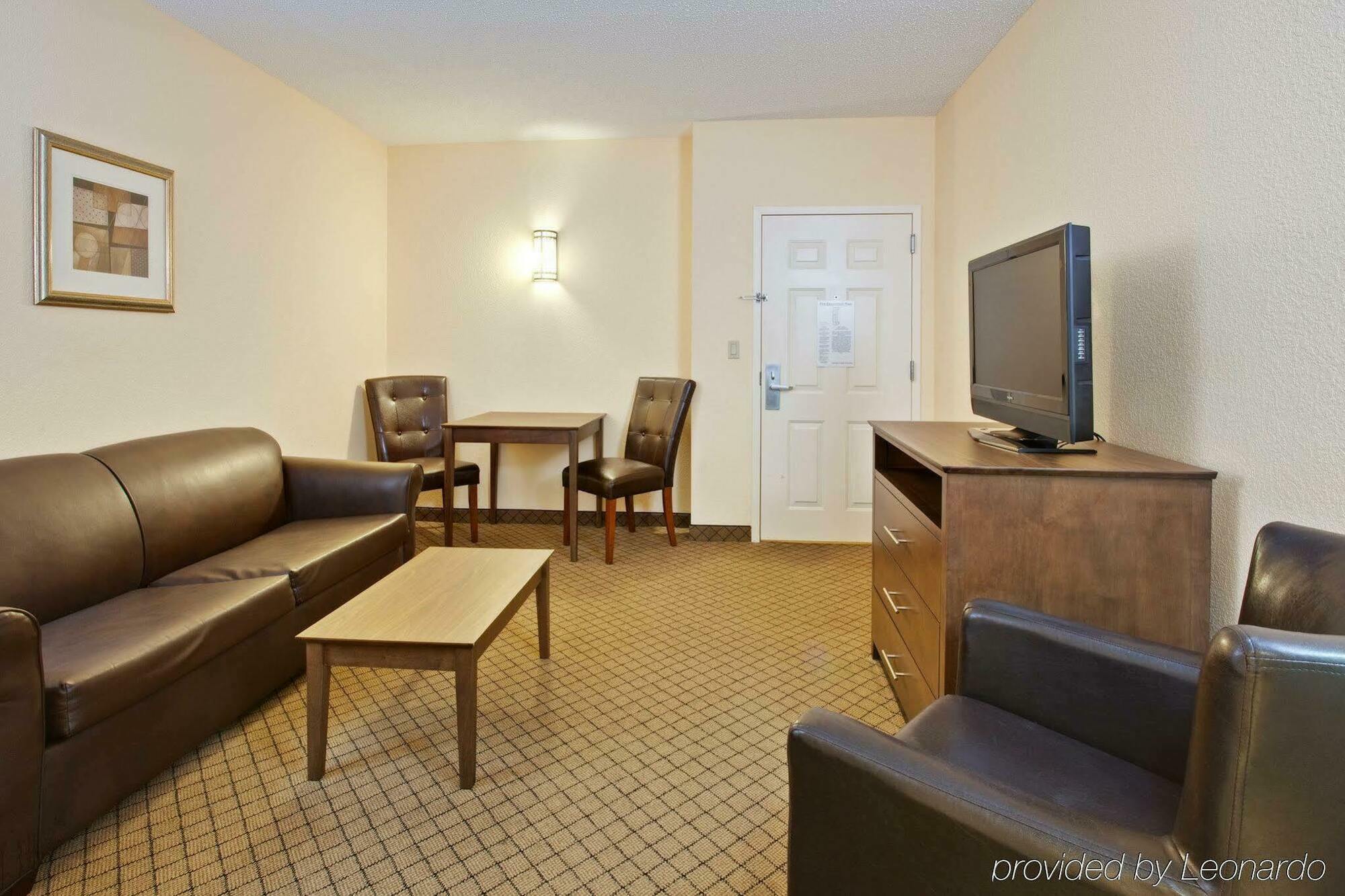 Delta Hotels By Marriott Huntington Mall Barboursville Экстерьер фото